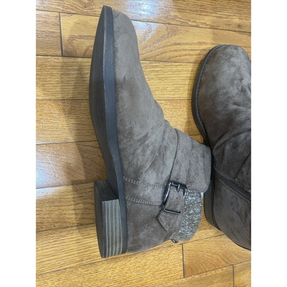 Torrid Buckle Boot Size 10.5 Taupe Ankle‎ Bootie Zip Up Winter - Picture 2 of 9